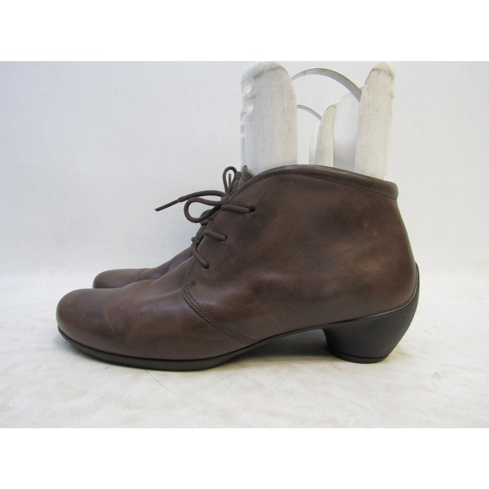 Ecco Womens Size 40 EUR Brown Leather Lace Up Fashion Ankle Boots Booties